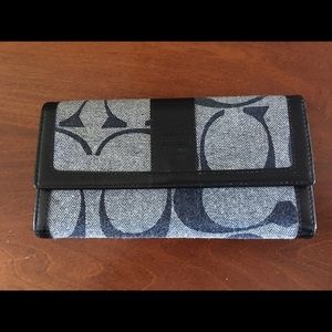 Coach wallet